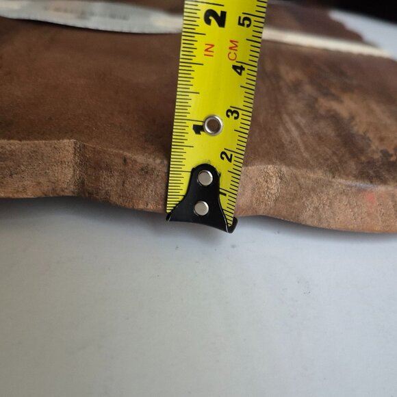 Scalloped Edge Mangowood Board - Picture 6 of 7